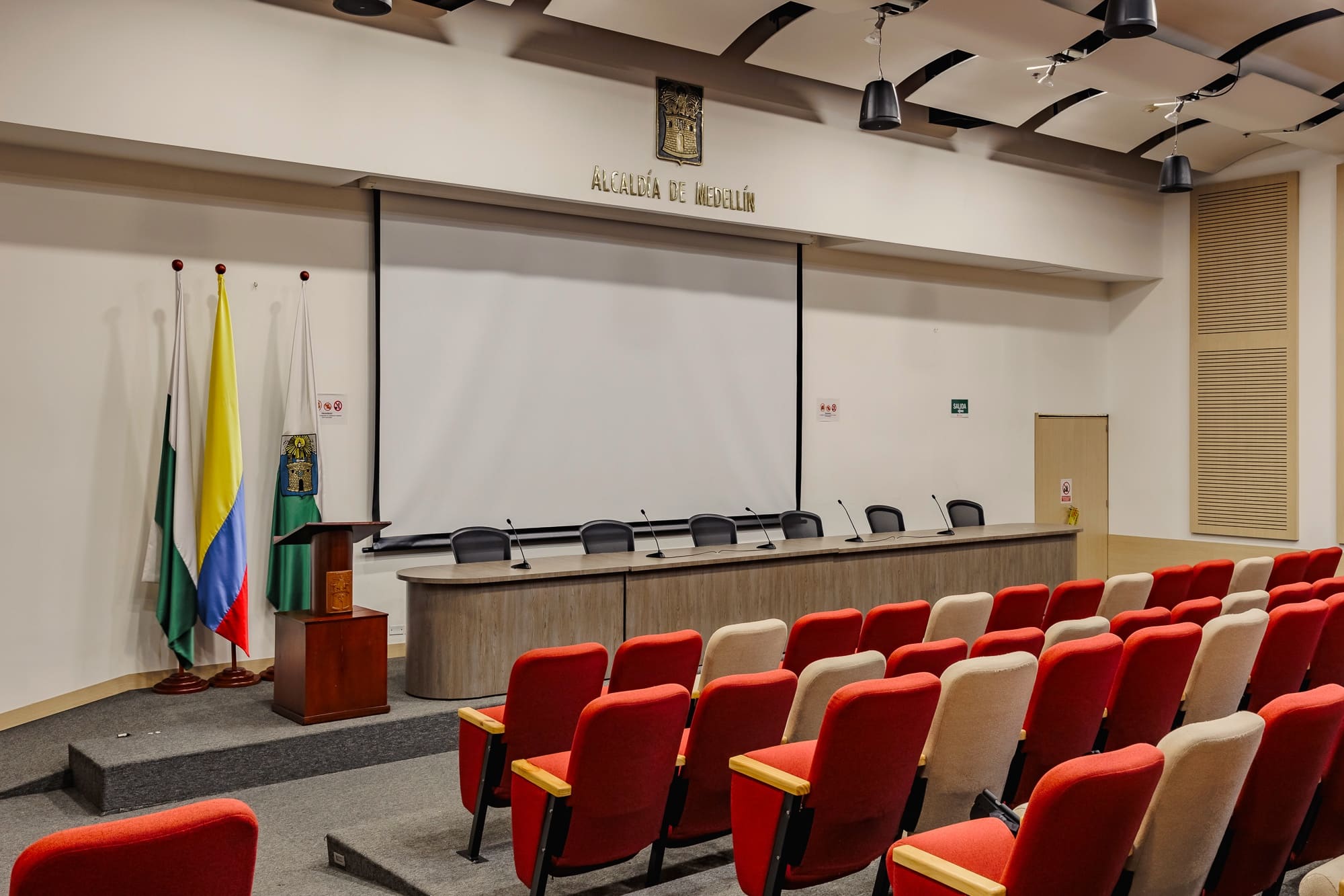 Auditorio Guillermo Cano 4