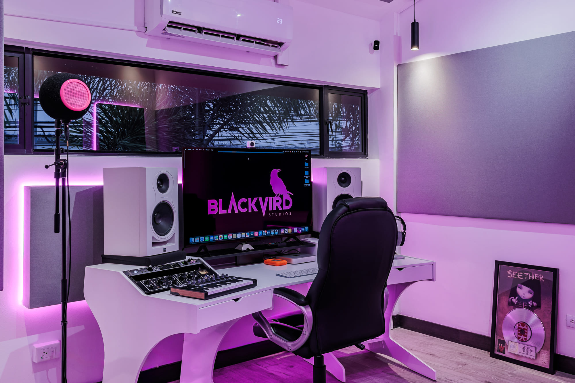 Blackbird Studio 6