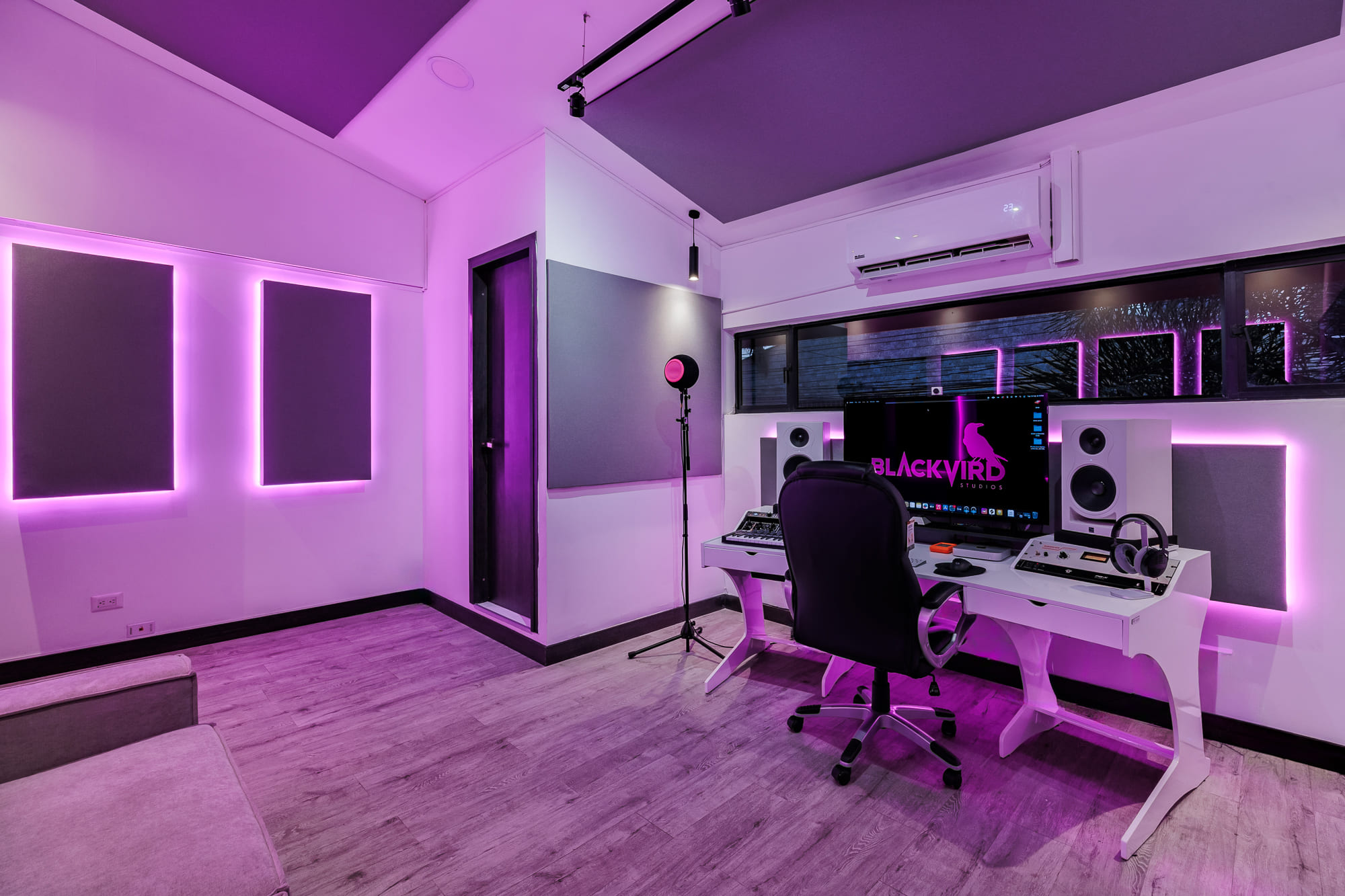 Blackbird Studio 9