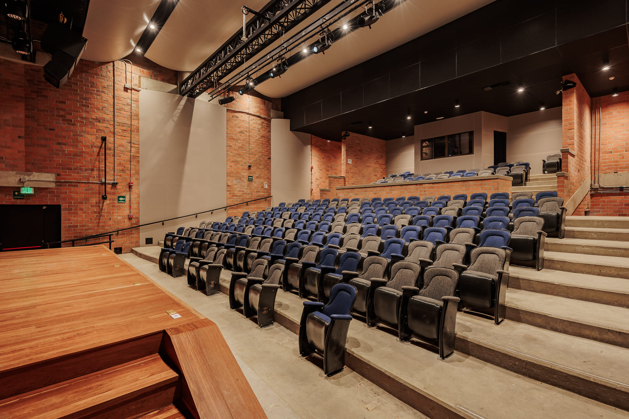 Teatro Comfama Girardota 2
