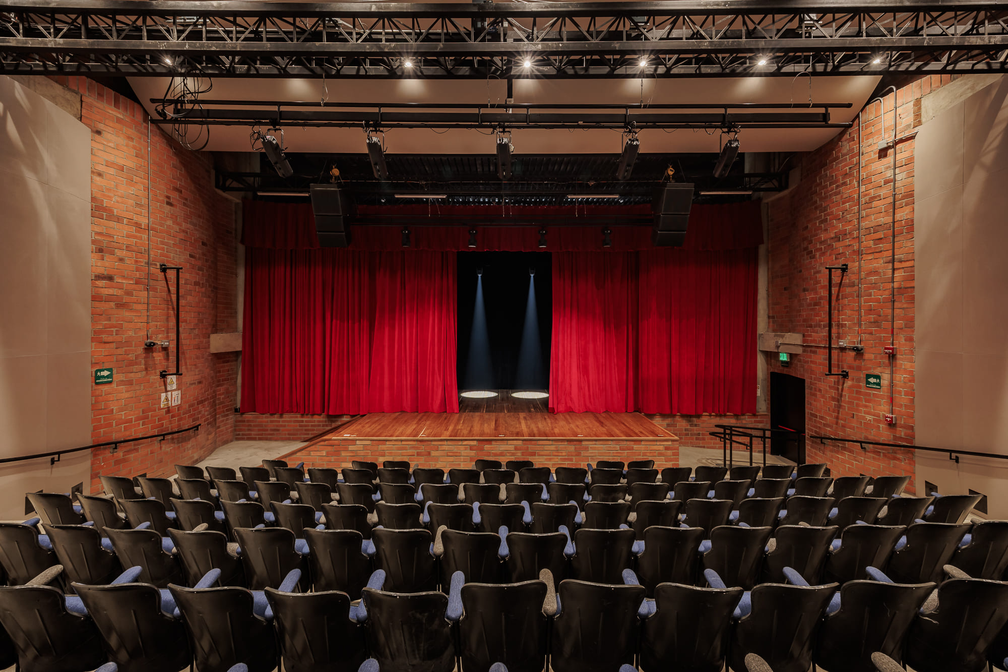 Teatro Comfama Girardota 4