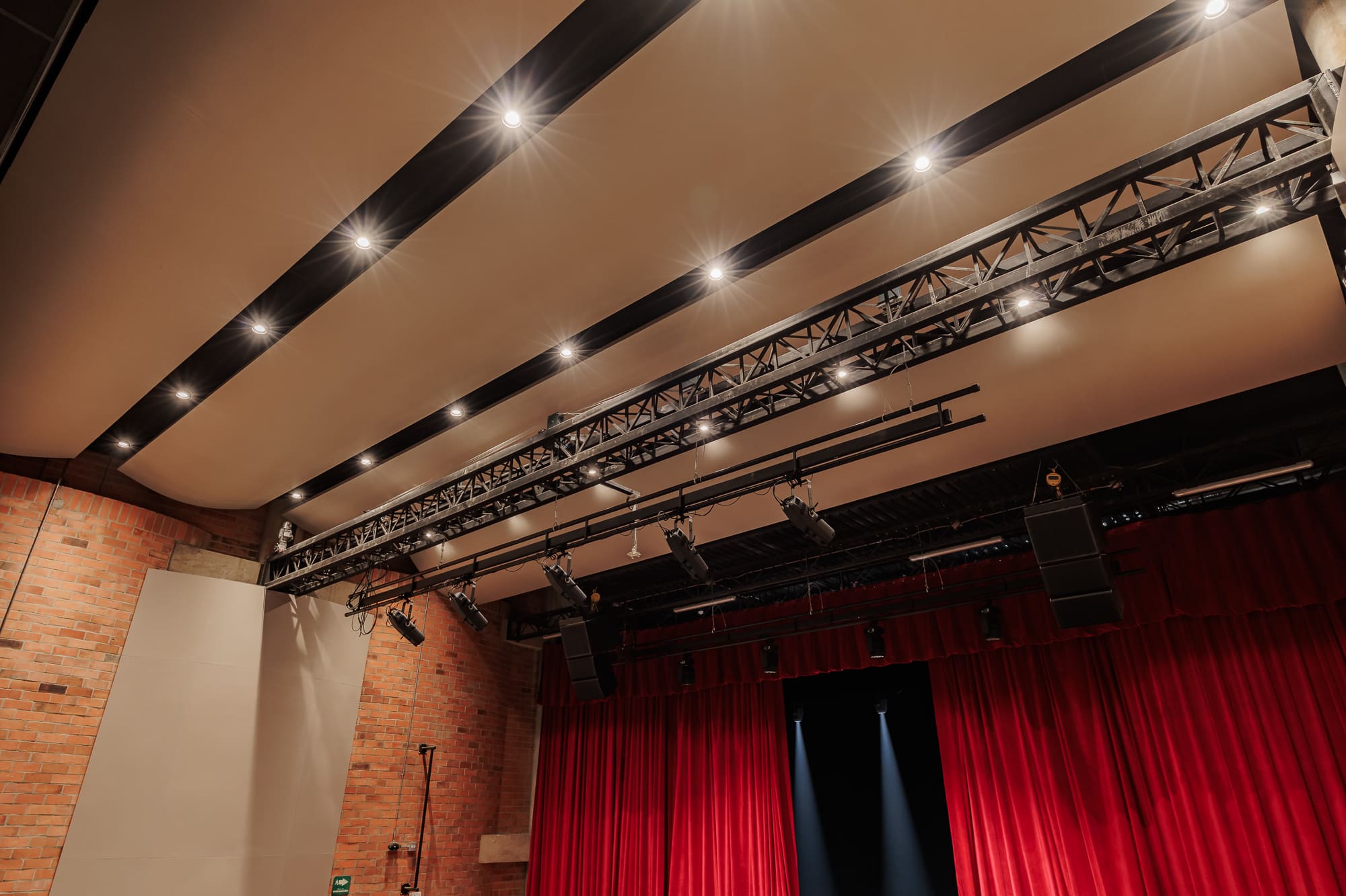 Teatro Comfama Girardota 7